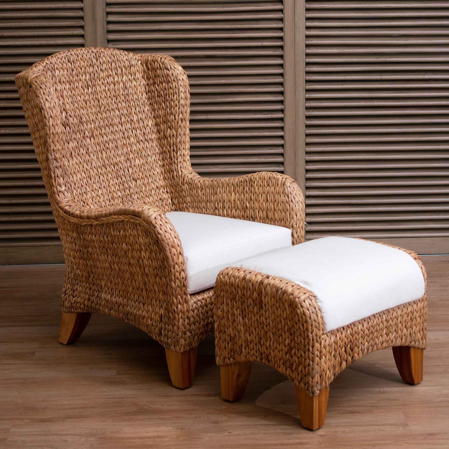 Panama Jack Ameilia Wing Chair